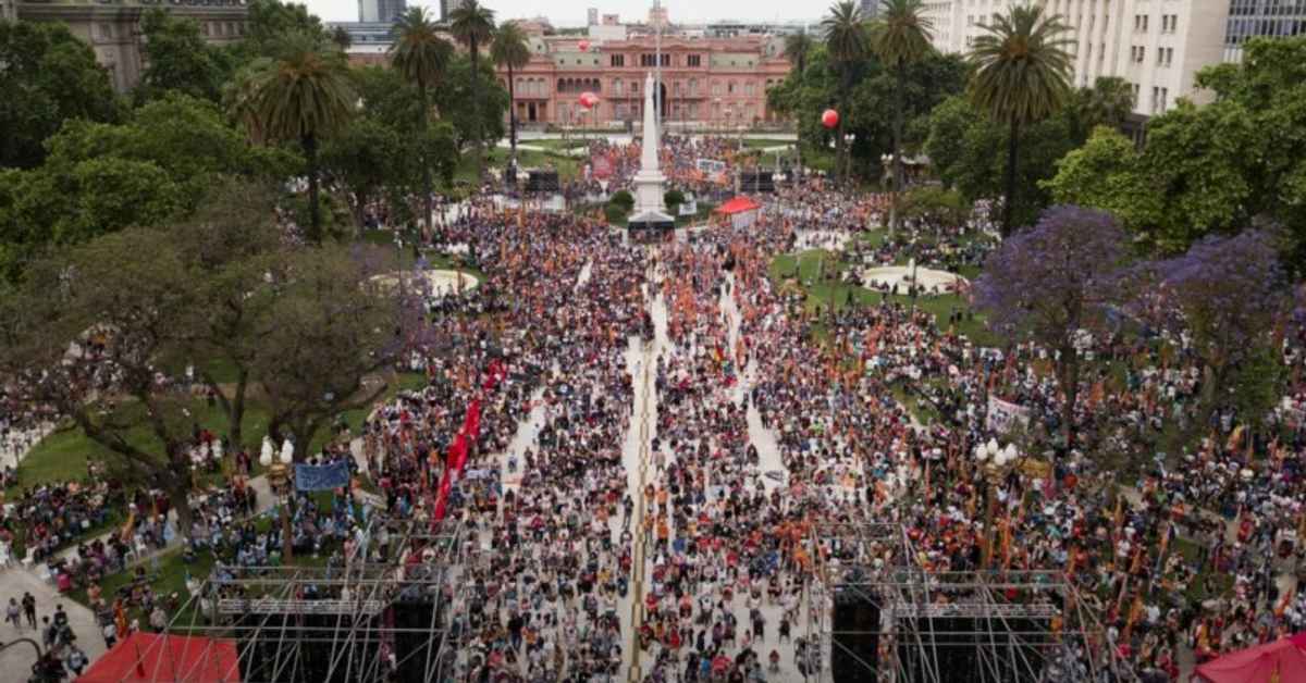 imagen de la nota Abajo el régimen de hambre y saqueo